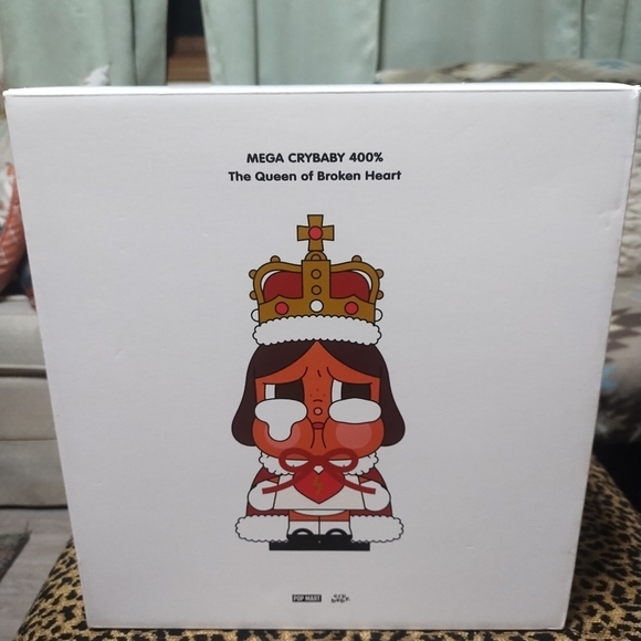 POP MART Other - SOLD- Pop Mart- Mega Crybaby 400%- Queen Of Broken Heart